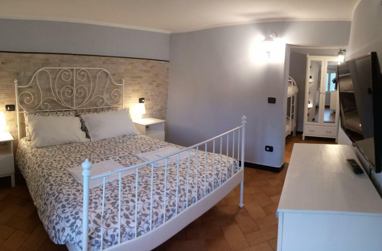 Contrada Casa Vacanze Apartment Vado Ligure Exterior photo